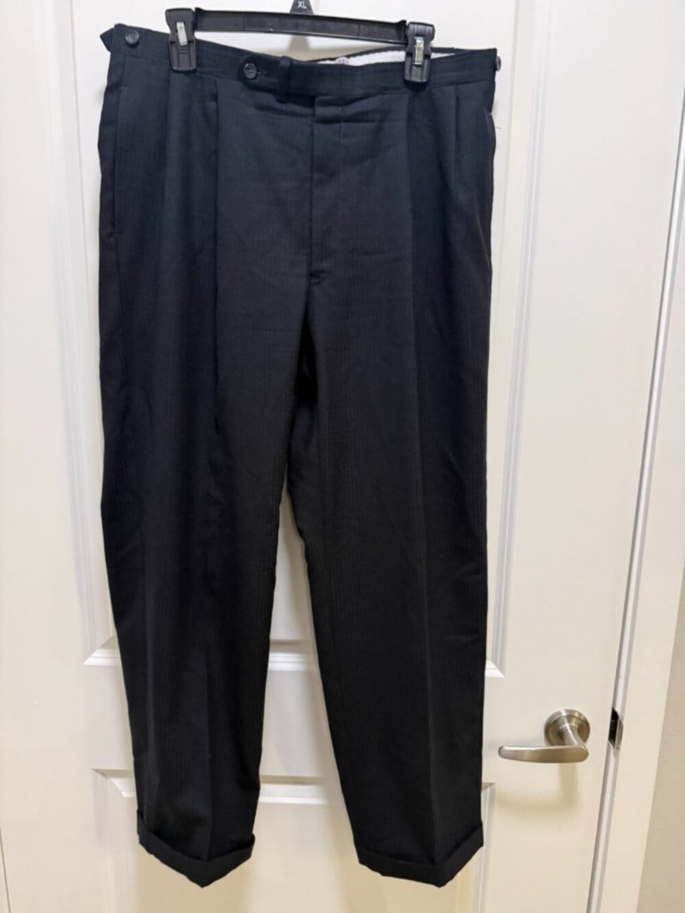 Austin Reed Austin Reed Men's Black Pure Virgin Wool Pleated Dress Pants Size 34